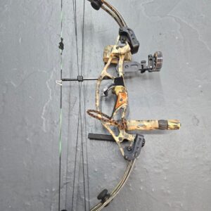 Hoyt Ultratec XT2000 Left Hand 60-70# Used